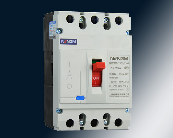 NMCM1系列塑料外殼式斷路器（以下簡(jiǎn)稱(chēng)斷路器），額定絕緣電壓為800V．適用于交流50Hz．額定工作電壓至690V．額定工作電流從10A至1250A的配電網(wǎng)絡(luò)…